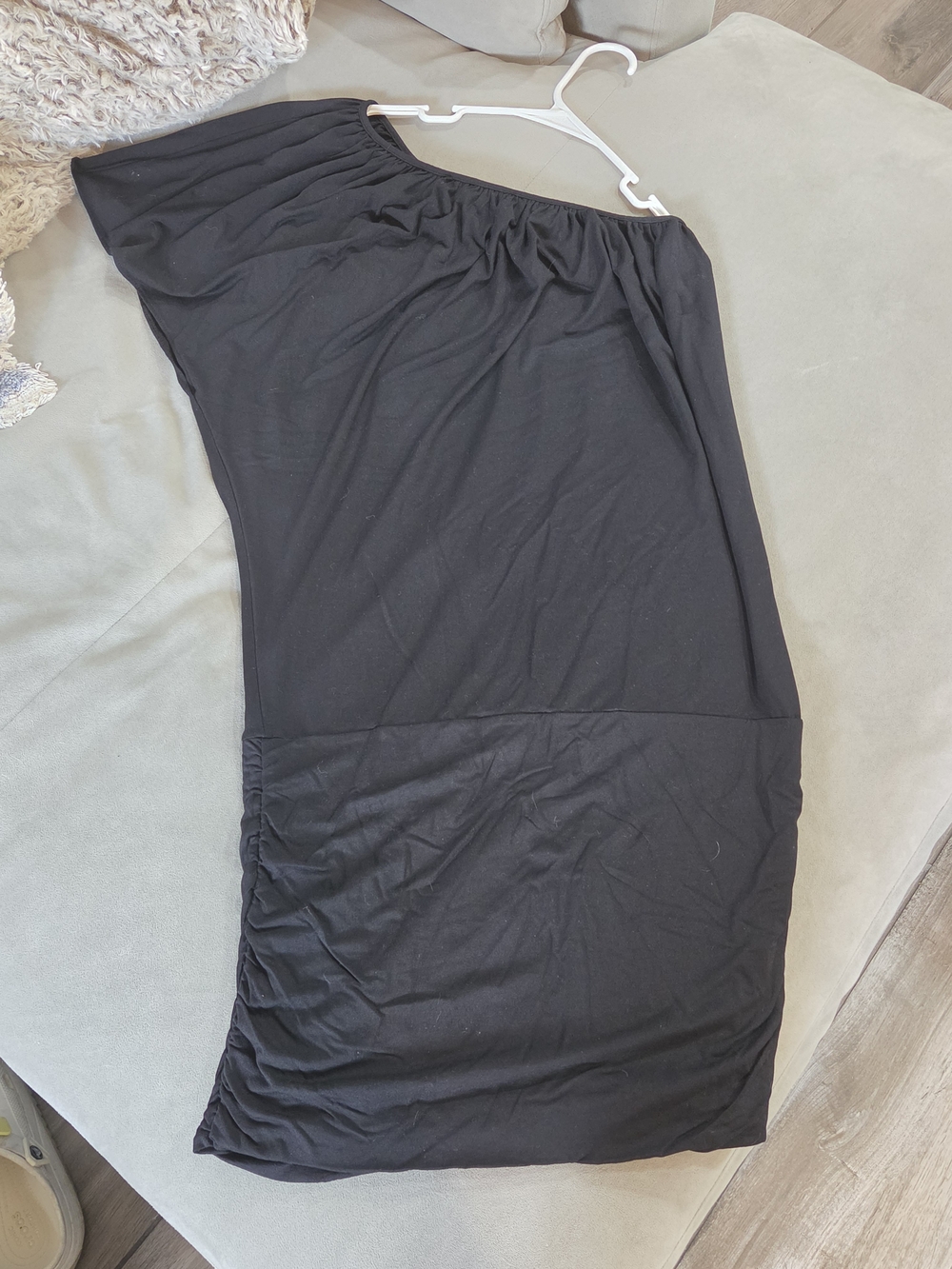 Moda International Black One-Shoulder Mini Skirt
